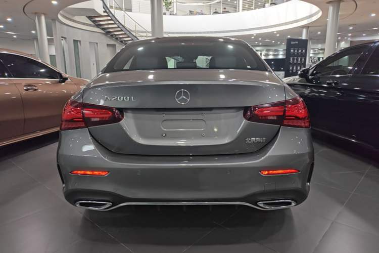 Mercedes-Benz A 200 L 2023 — фото 5