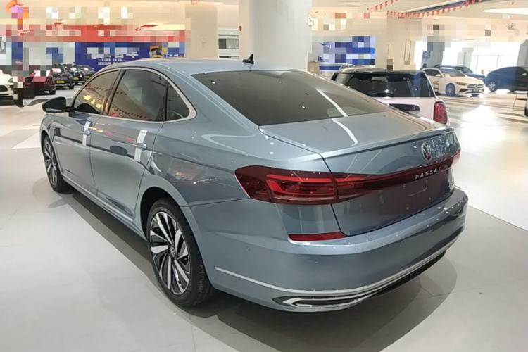 Volkswagen Passat 2022 — фото 4