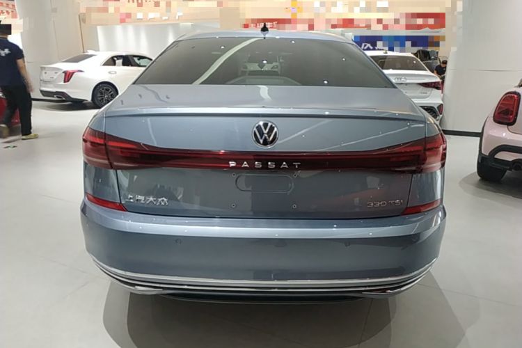 Volkswagen Passat 2022 — фото 5