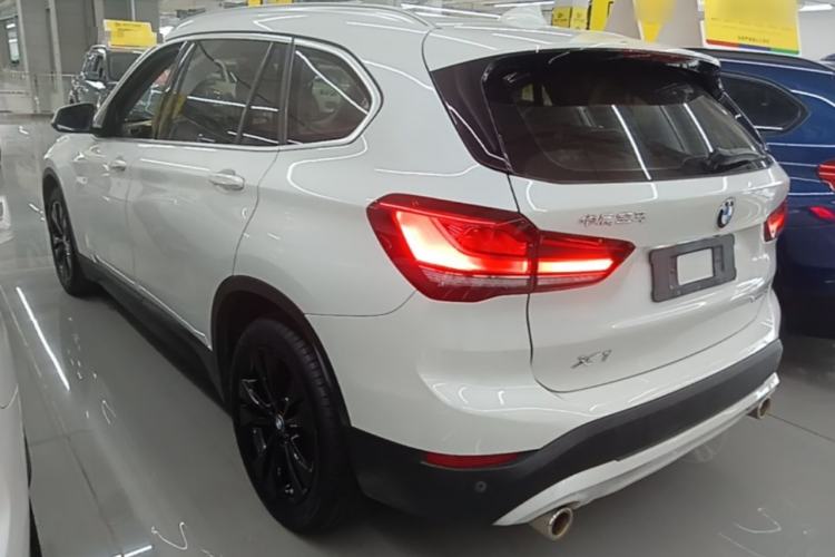 BMW X1 2021 — 4