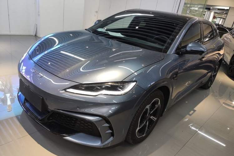 BYD Seal 06GT 2025 — фото 1
