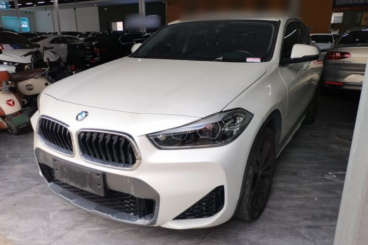 BMW X2 2020 — фото 1