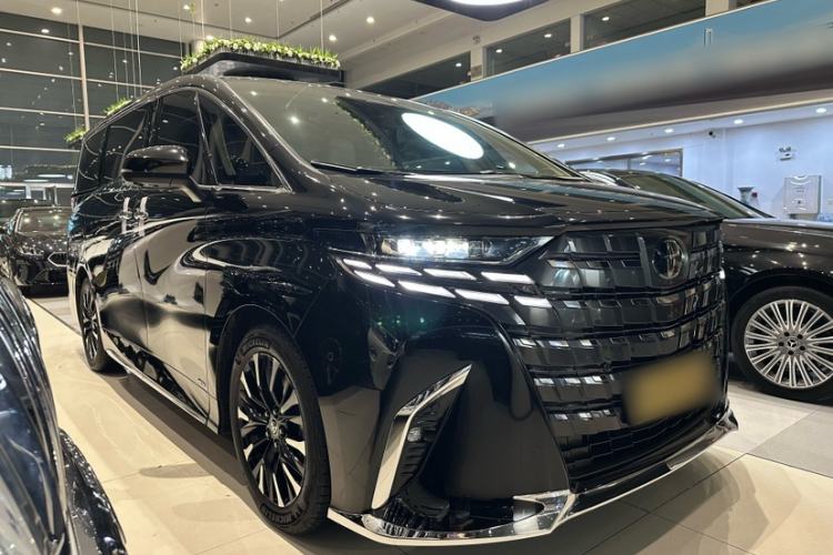Toyota Alphard 2024 — фото 2