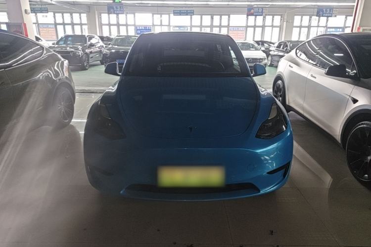 Tesla Model Y 2022 — 2