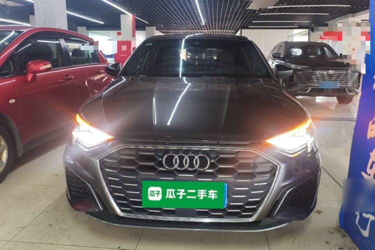 Audi A3 2021 — 2