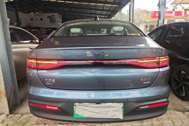 BYD Seal 05 2025 — 5