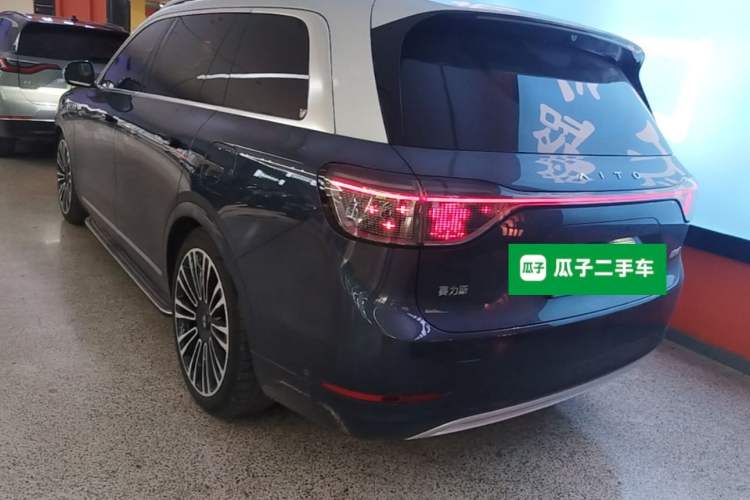 AITO M9 2024 — 4