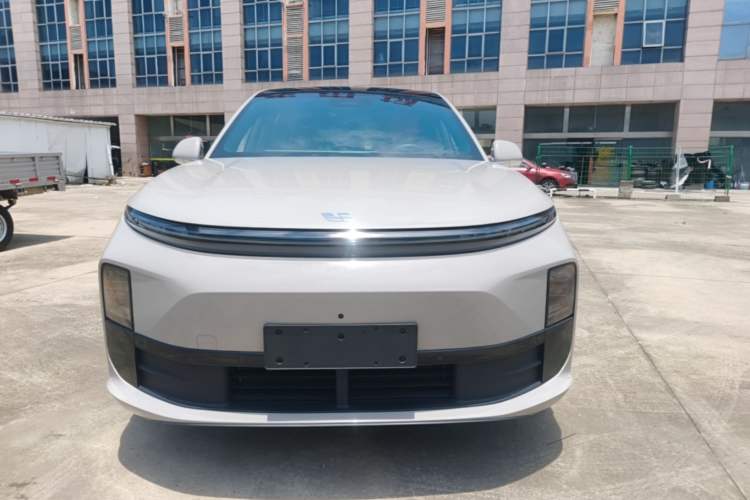 Li Auto L6 2024 — 2