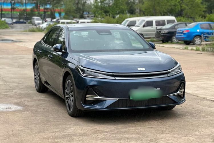 Geely Galaxy A7 2025 — 3