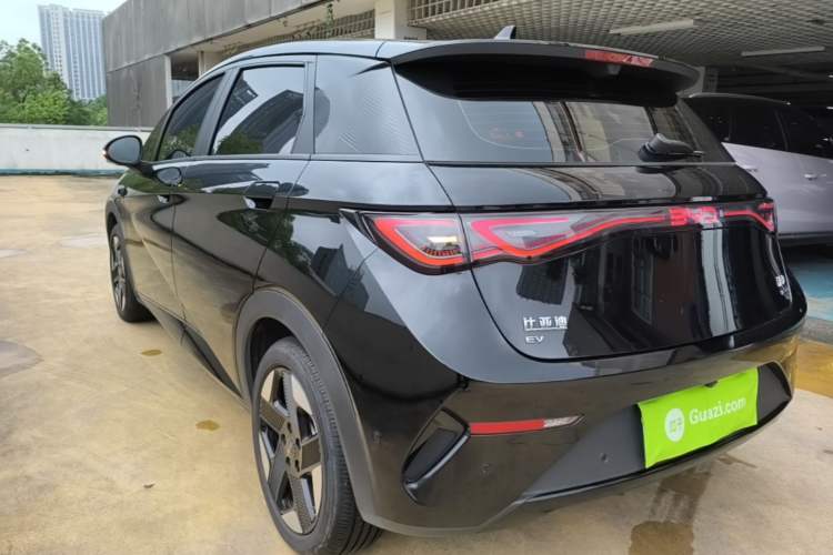 BYD Dolphin 2025 — 4