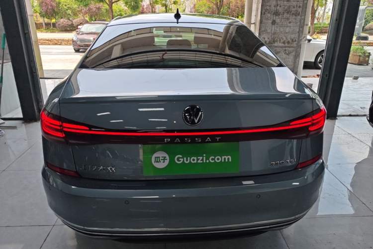 Volkswagen Passat 2023 — 5