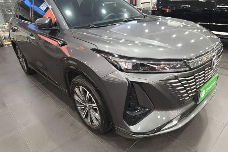ChangAn CS75 PLUS 2023 — фото 3