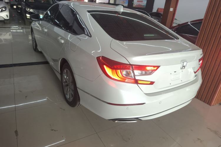 Honda Accord 2018 — 4