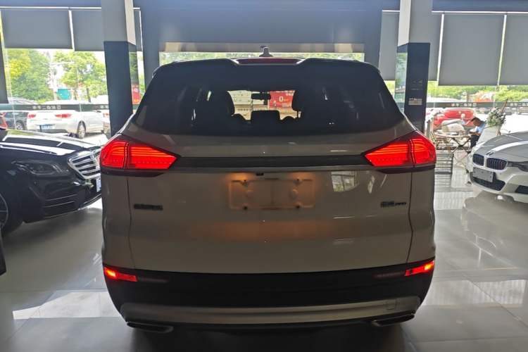Geely Emgrand X7 Sport 2020 — фото 5