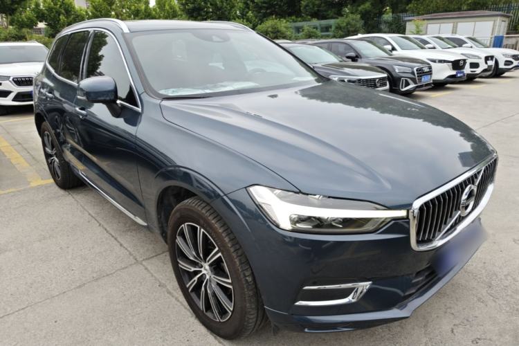 Volvo XC60 2021 — 3