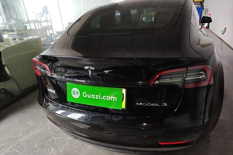 Tesla Model 3 2022 — 5