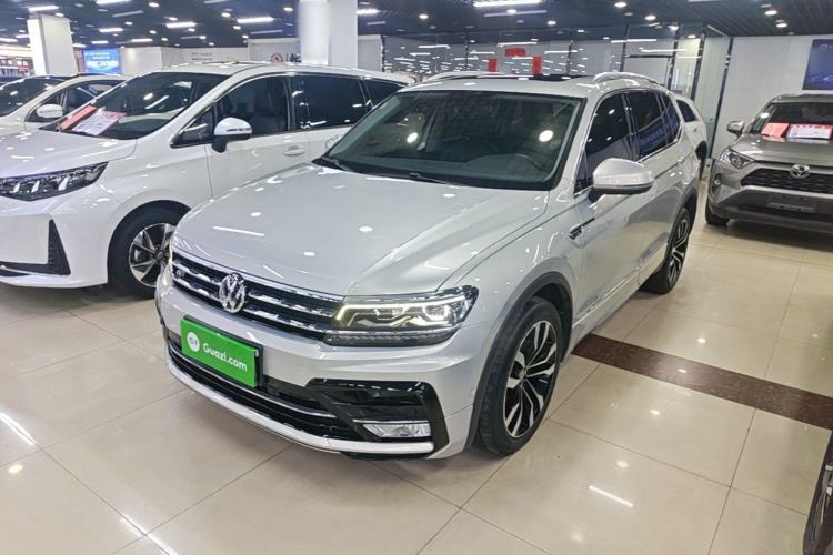 Volkswagen tiguan l 2020 — фото 1