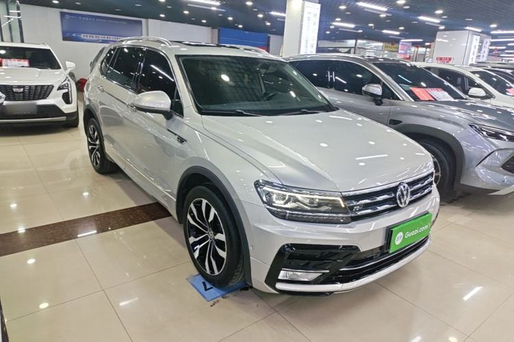 Volkswagen tiguan l 2020 — фото 3