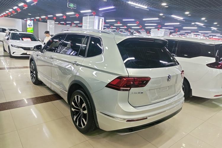 Volkswagen tiguan l 2020 — фото 4