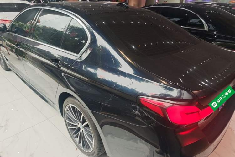 BMW 530Li 2022 — 4