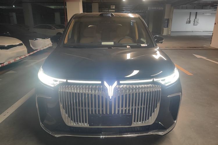 Voyah Dream 2025 — 2