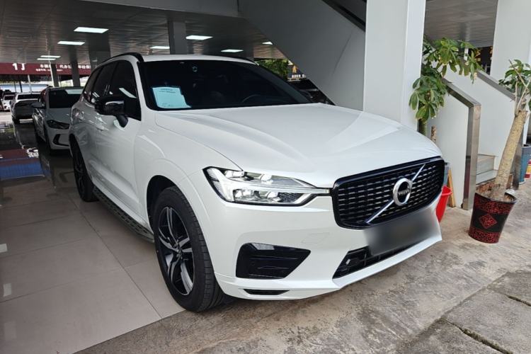 Volvo XC60 2021 — 3