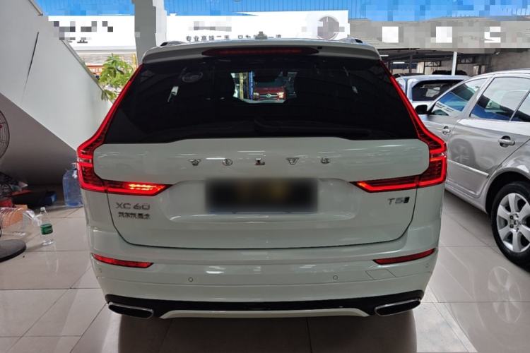 Volvo XC60 2021 — 5