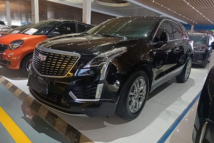 Cadillac XT5 2023 — фото 1