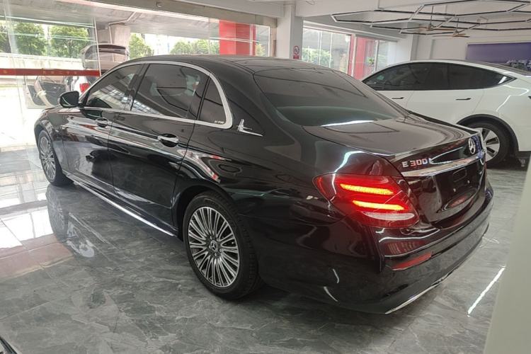 Mercedes-Benz E 300 L 2020 — 4
