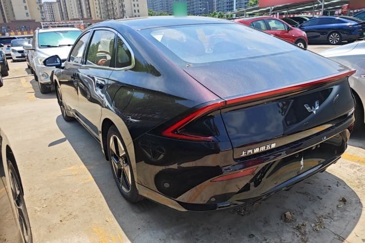 Wuling Xingguang 2025 — 4