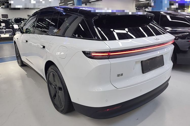 Li Auto i6 2025 — 4