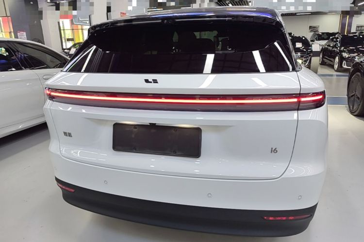 Li Auto i6 2025 — 5