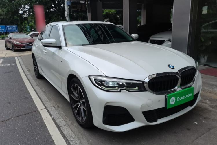 BMW 320Li 2021 — 3
