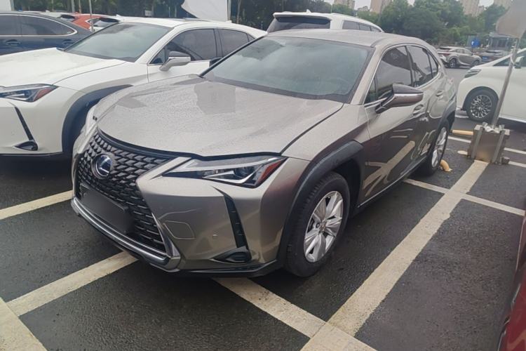 Lexus UX 260h 2020 — фото 1