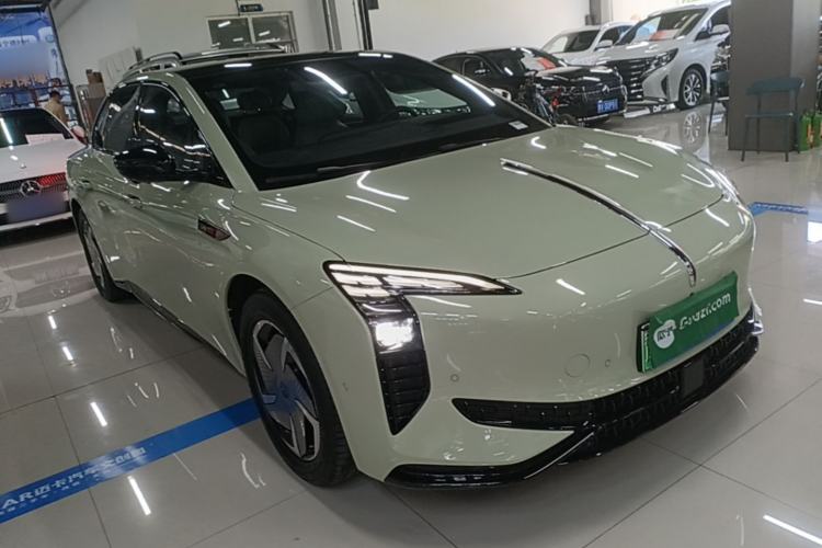 Hongqi eh7 2025 — 3