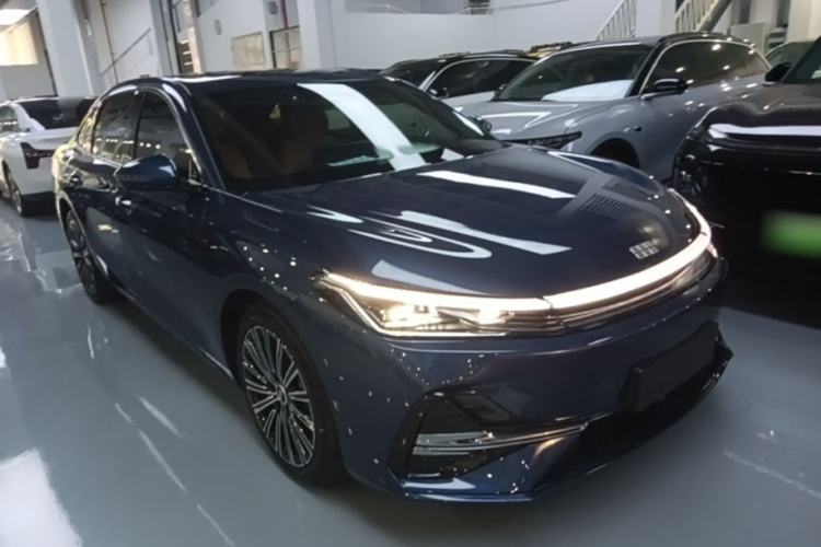 Geely Galaxy A7 2025 — фото 3