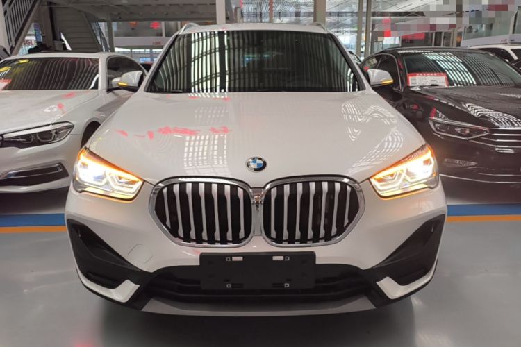 BMW X1 2020 — фото 2