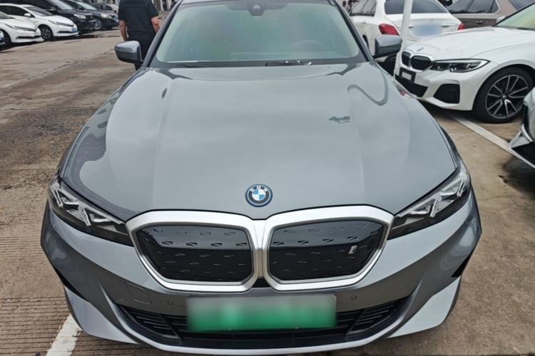 BMW i3 2024 — 2