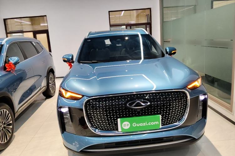 Chery Tiggo 8 Plus C-DM 2025 — 2