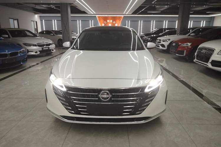 Nissan Altima 2022 — 2