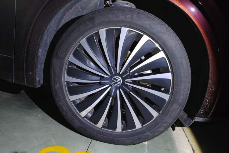 Volkswagen Viloran 2020 — 2