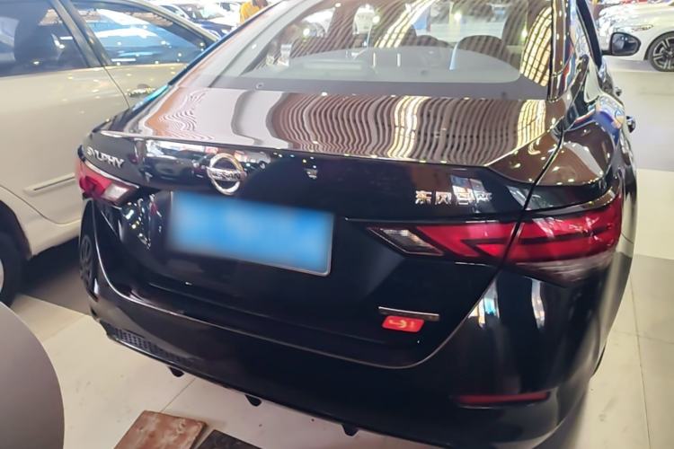 Nissan Sentra 2020 — 5