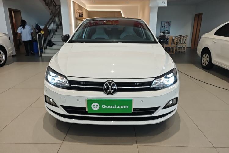 Volkswagen Polo 2023 — 2