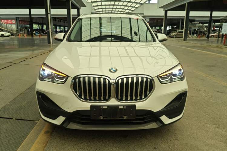 BMW X1 2021 — 2