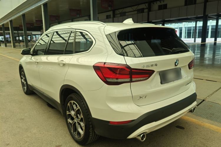 BMW X1 2021 — 4