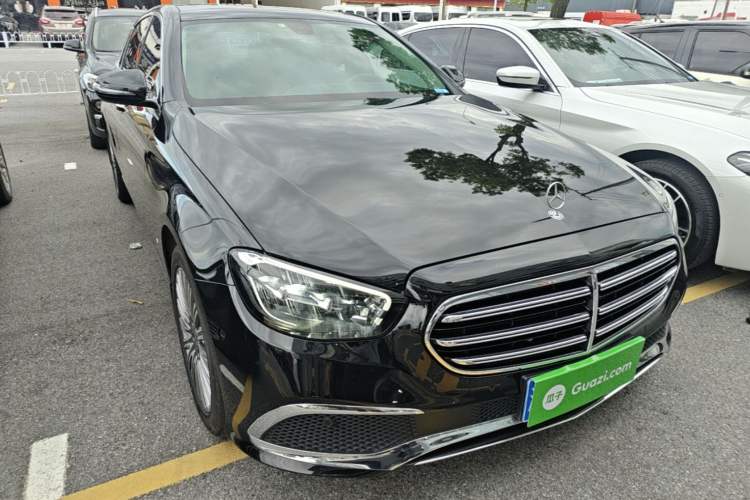 Mercedes-Benz E 260 L 2023 — фото 3