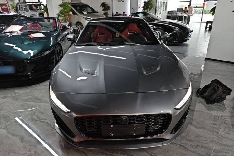 Jaguar f type 2024 — фото 2