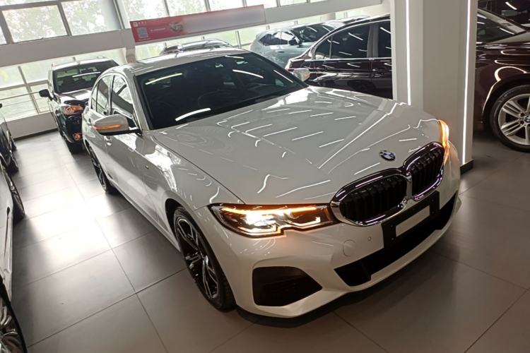 BMW 325i 2022 — фото 3