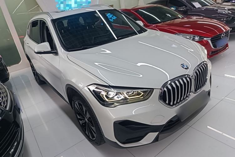 BMW X1 2021 — фото 3