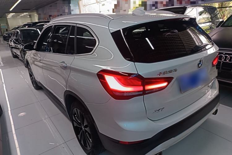 BMW X1 2021 — фото 4